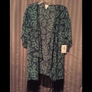 NWT L LuLaRoe Wolf Monroe
